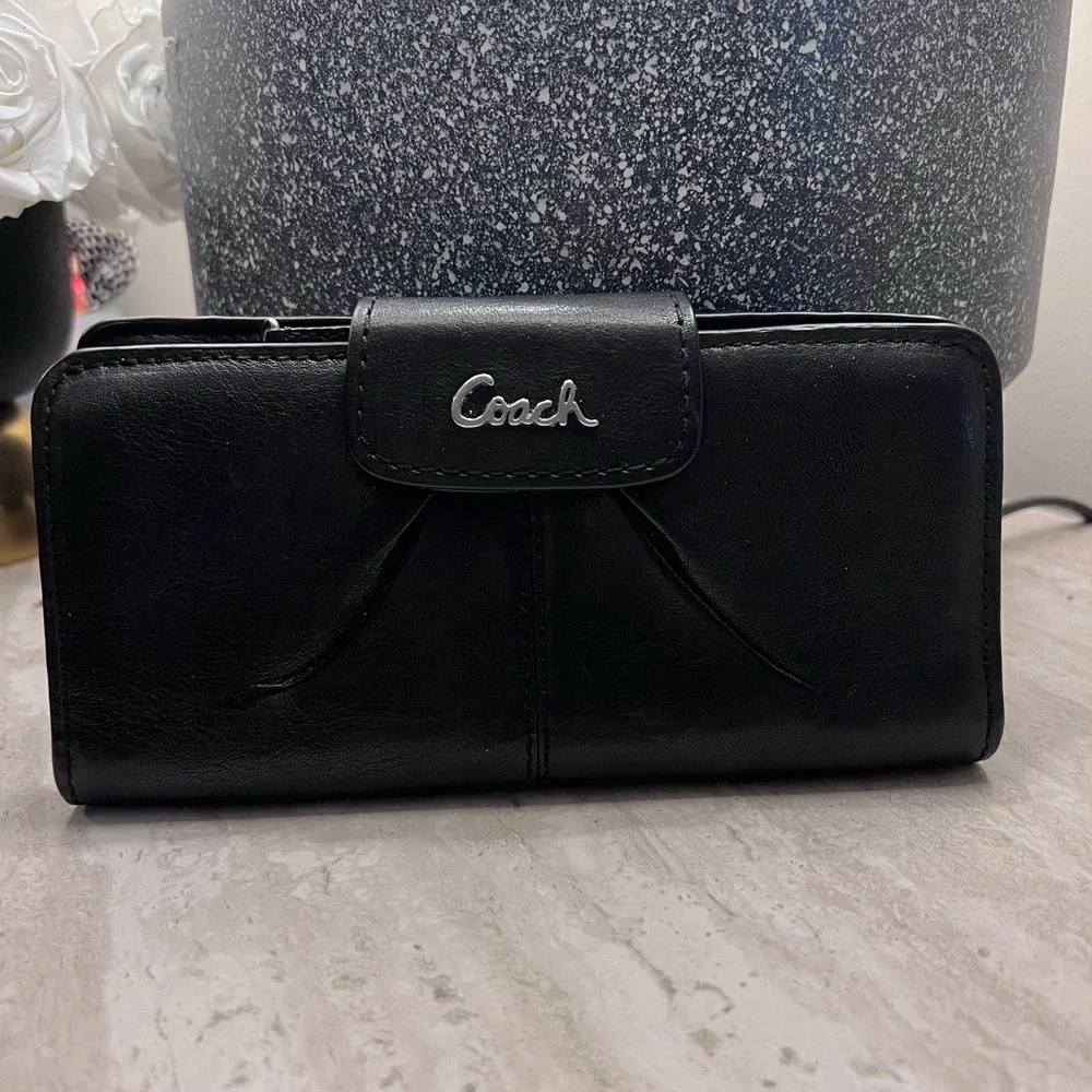 Coach Ashley Leather Slim Black Envelope Wallet